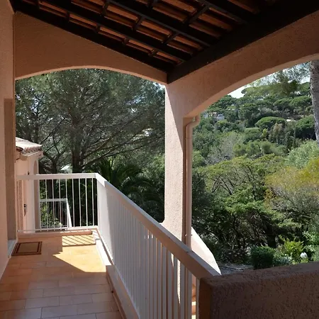 Vue Exceptionnelle Sur La Baie De Saint-tropez Sainte-Maxime