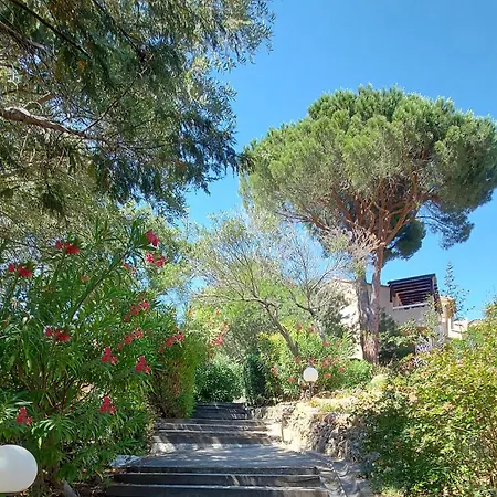 Vue Exceptionnelle Sur La Baie De Saint-tropez Appartement